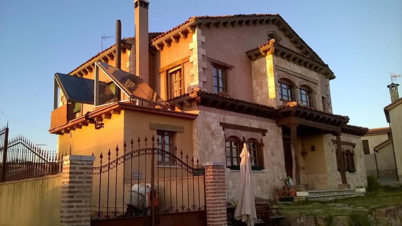 Gasthaus El Camino Real Villovela de Pirón Exterior foto